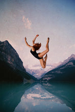 Load image into Gallery viewer, Falling