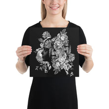 Load image into Gallery viewer, Floral