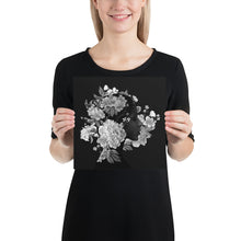 Load image into Gallery viewer, Flora